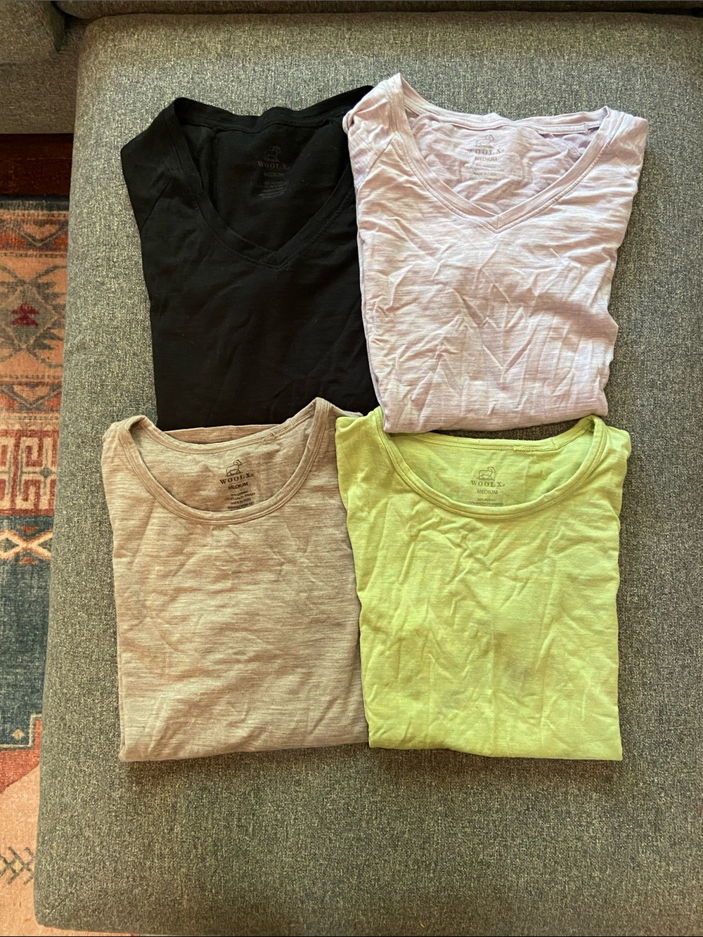 Woolx Womens V-Neck & Crew Tee Bundle Size M - Black, Purple, Beige, Lime
